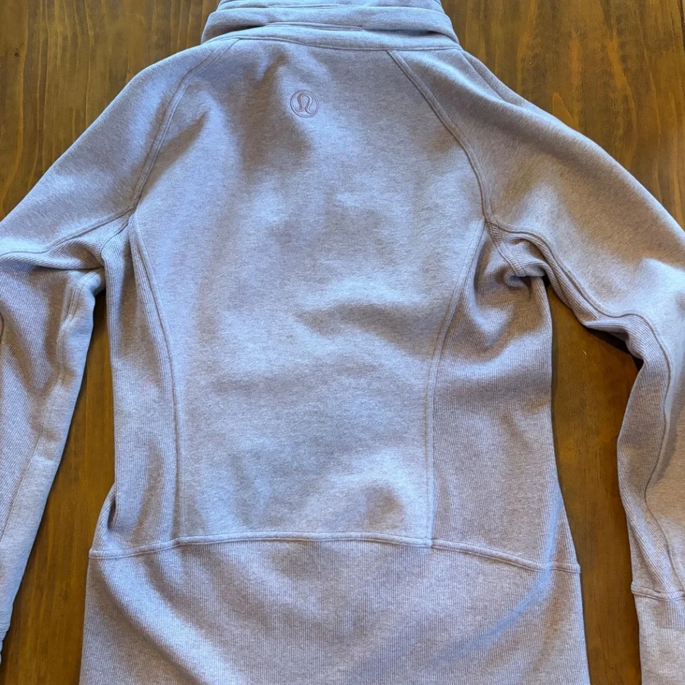 Lululemon sweater jacket, size 12,  cream/light blush - Picture 3 of 7